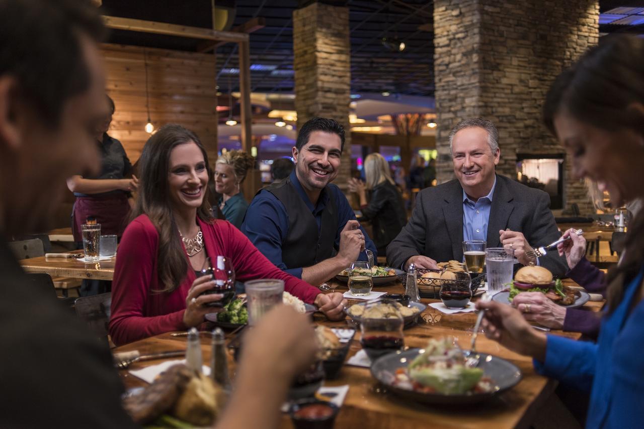 Cherokee Casino West Siloam Springs Resort Экстерьер фото